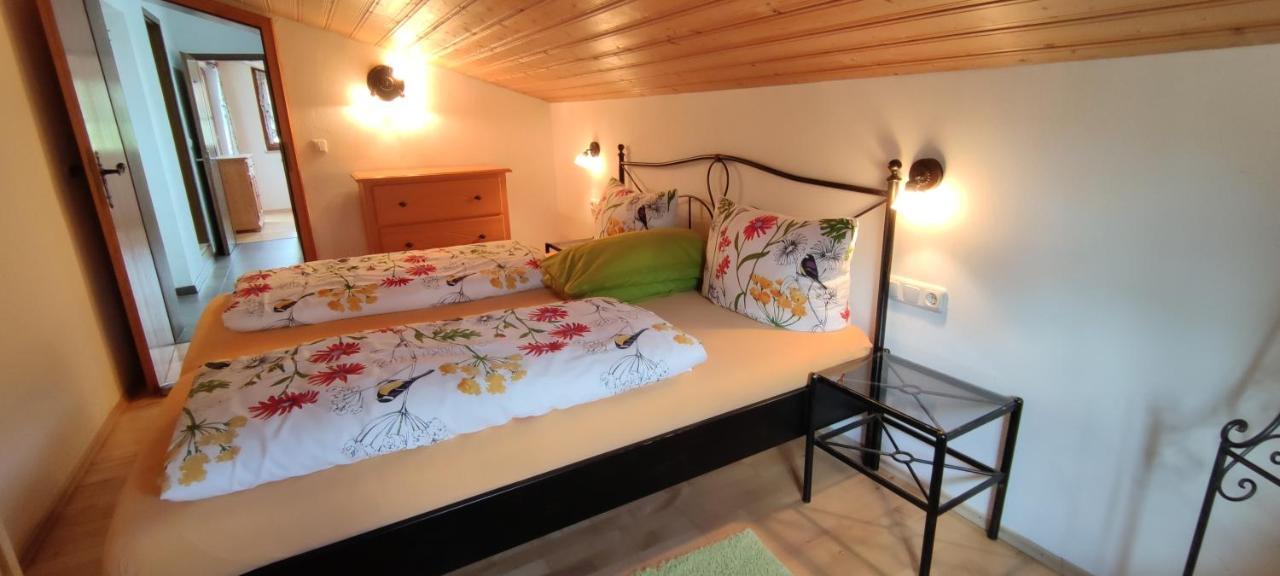 Haus Alpenrebe